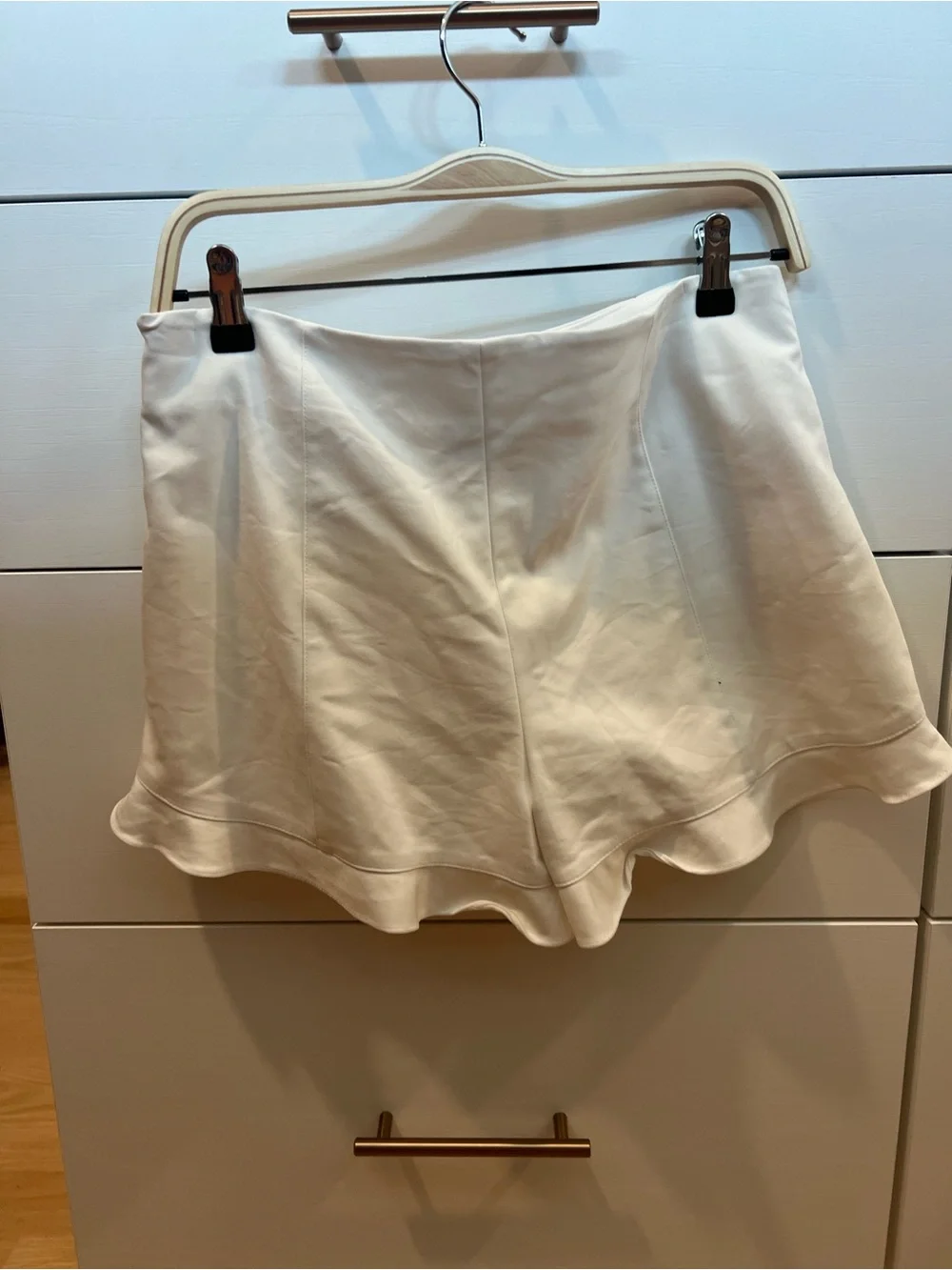1.STATE White Skort with Ruffle Detail